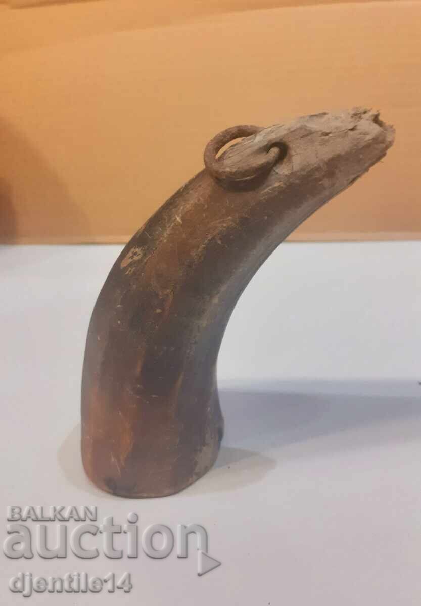 Pulberărie, accesoriu din corn Pulberărie, accesoriu din corn