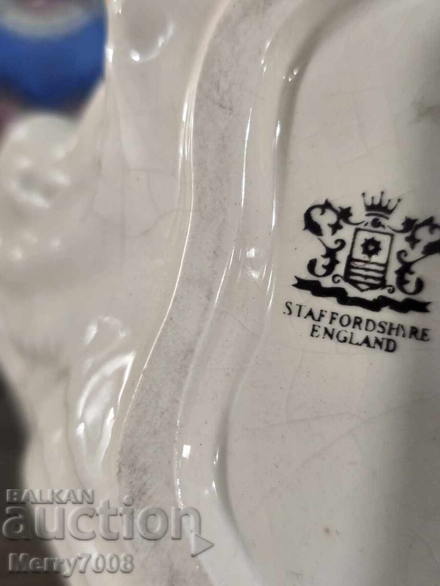 Παράδοση Συλλεκτική φιγούρα, κατασκευασμένη στο Staffordshire της Αγγλίας!