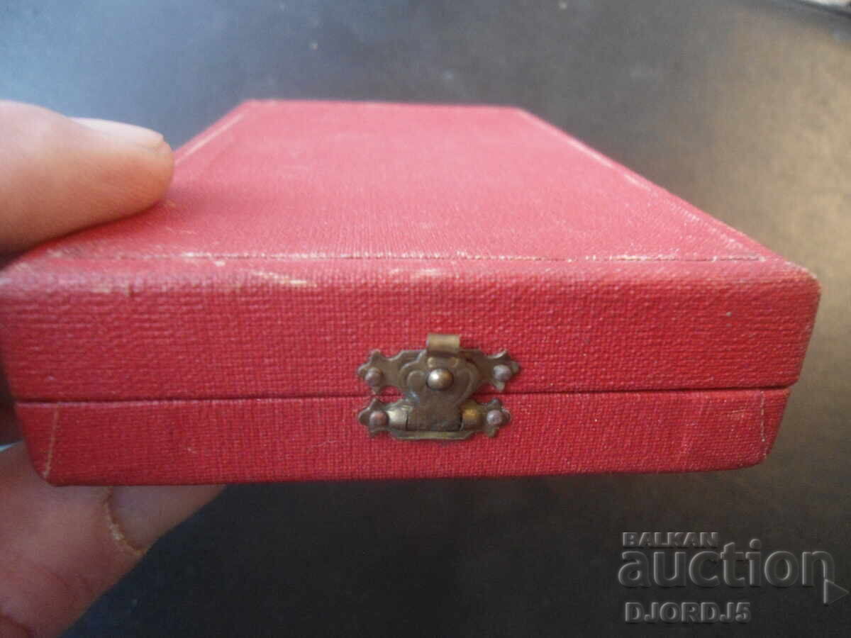 Ordinul „Pentru libertatea poporului 1941-1944” - 5