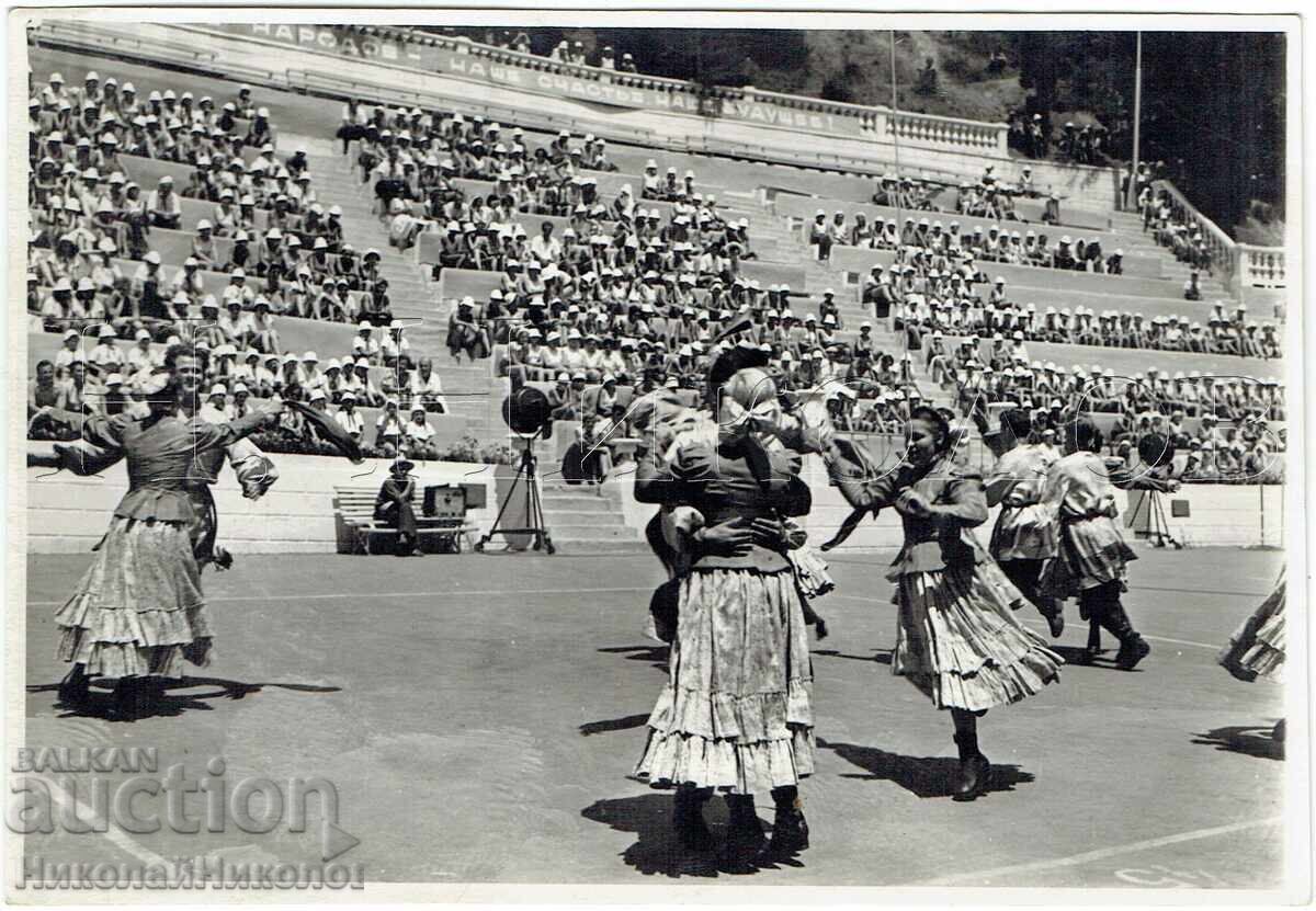 1958 ΜΕΓΑΛΗ ΠΑΛΙΑ ΦΩΤΟΓΡΑΦΙΑ ΚΡΙΜΑΙΑ ΓΚΟΥΡΖΟΥΦ ΦΕΣΤΙΒΑΛ ΠΙΟΝΕΡΩΝ Ζ614