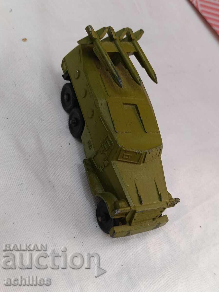 Макет на руска бойна машина с цена € 15.00 | 29.34 лв.