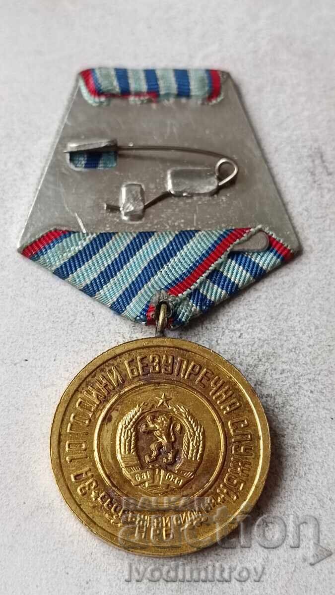 Medalie pentru 10 ani de serviciu impecabil în forțele armate ale BNR cu preț € 2.89 | 5.65 BGN