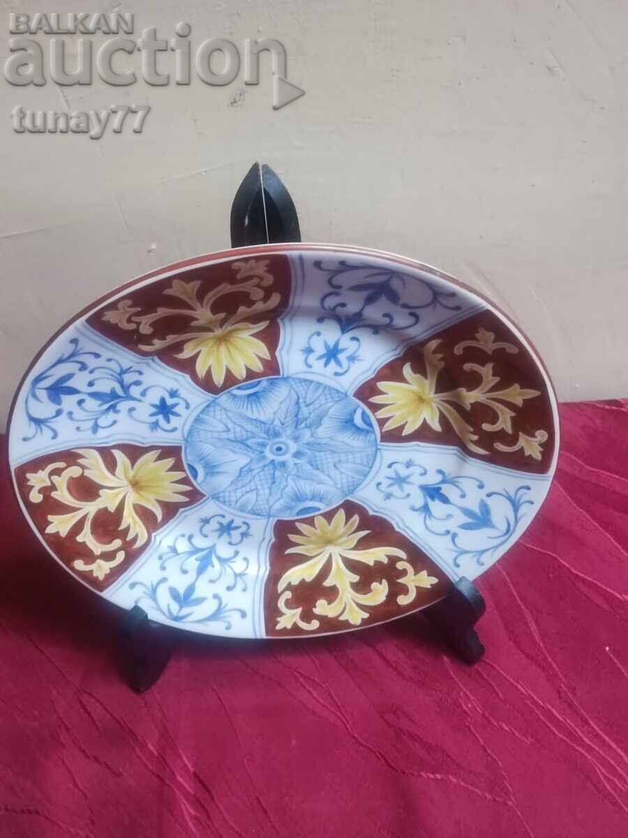 Чиния  Порцелан Рядък колекционерски порцелан с маркировка и с цена € 0.01 | 0.02 лв.