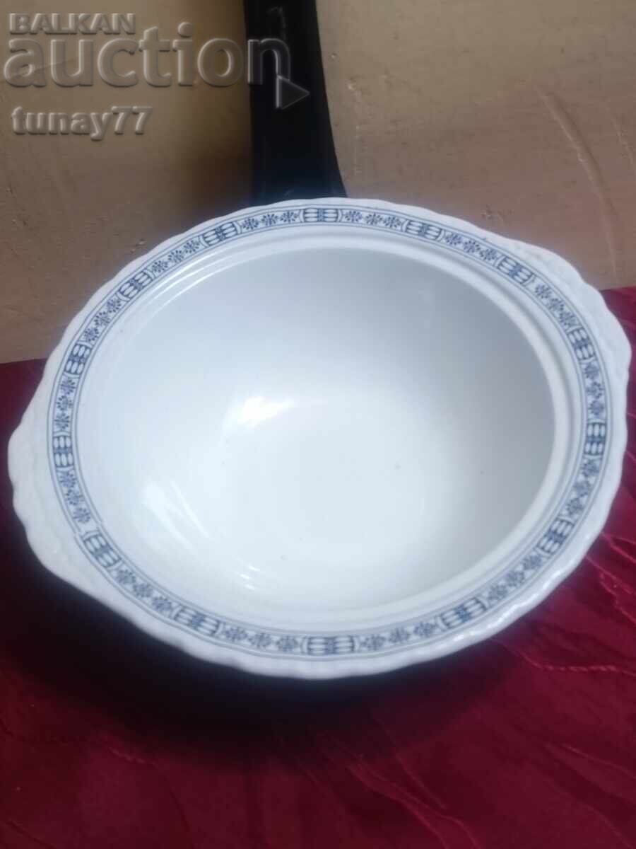 Чиния  купа дълбока колекционерски порцелан с маркировка с цена € 0.01 | 0.02 лв.