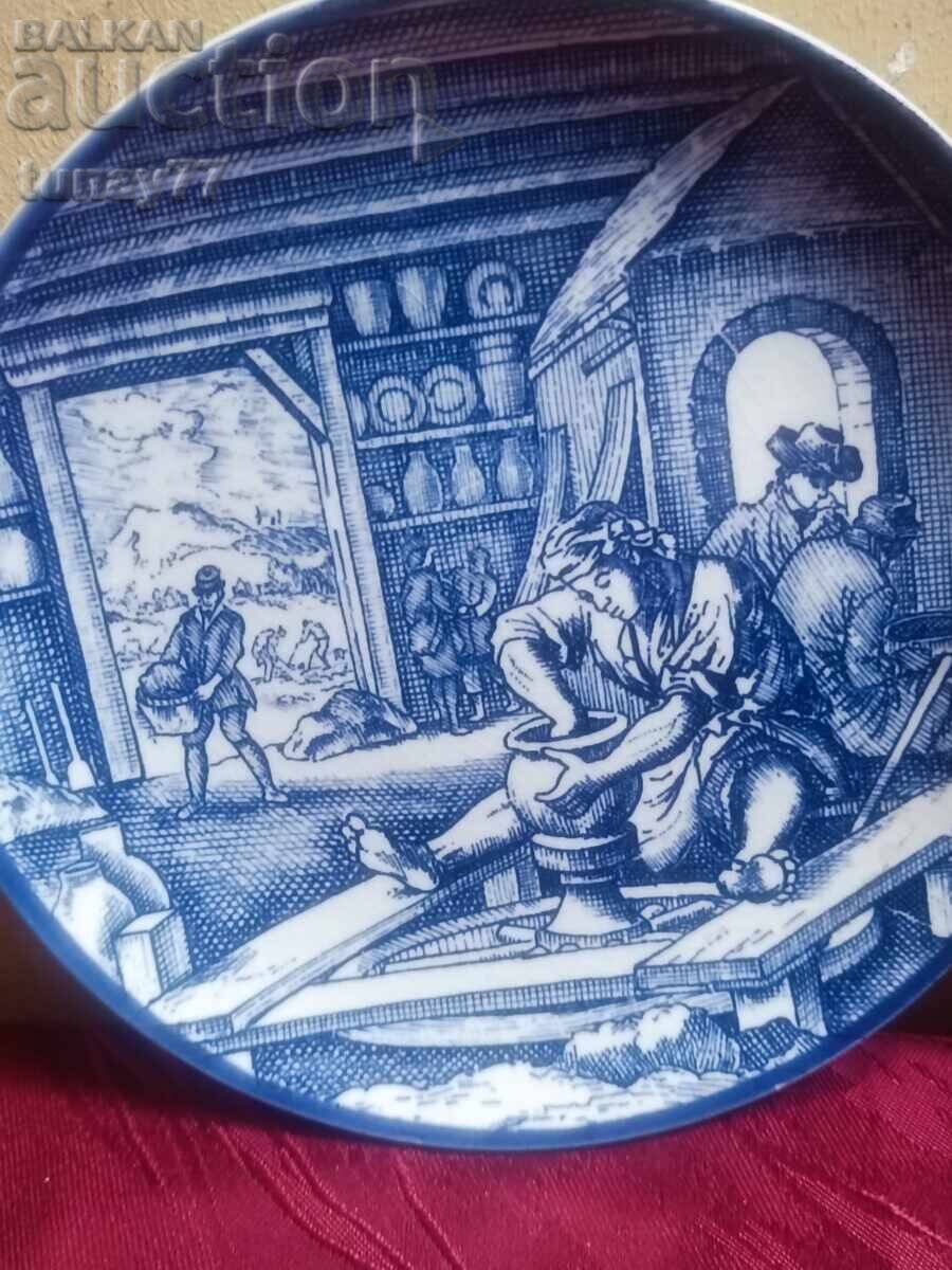 Чини  Порцелан Рядъки колекционерски порцелан с маркировка с цена € 0.01 | 0.02 лв.