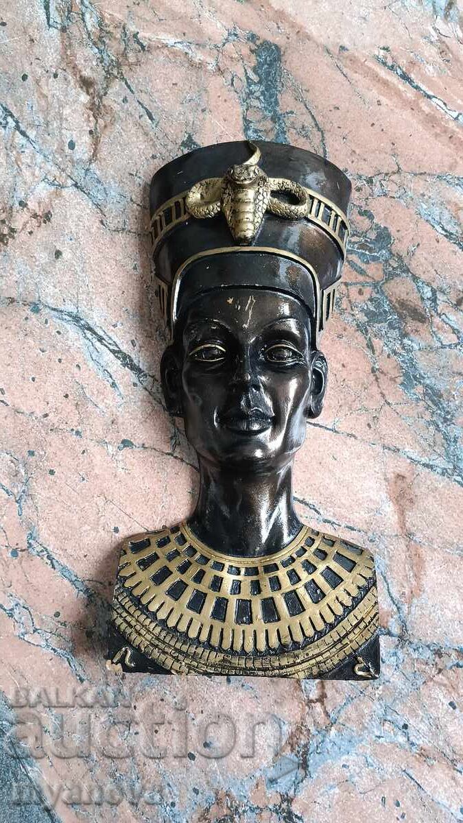 Nefertiti, bas-relief of the Egyptian queen