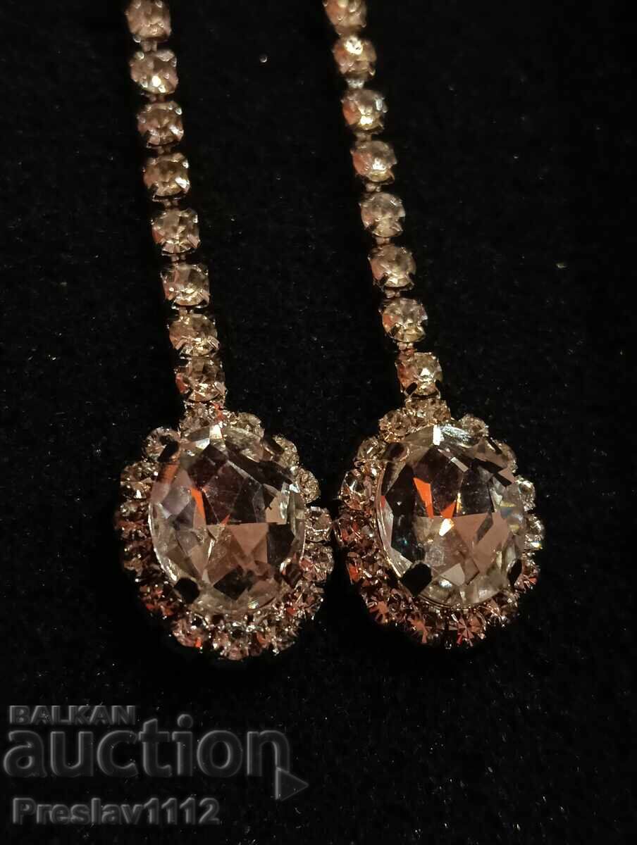 Licitație Cercei lungi argintați cu zirconii