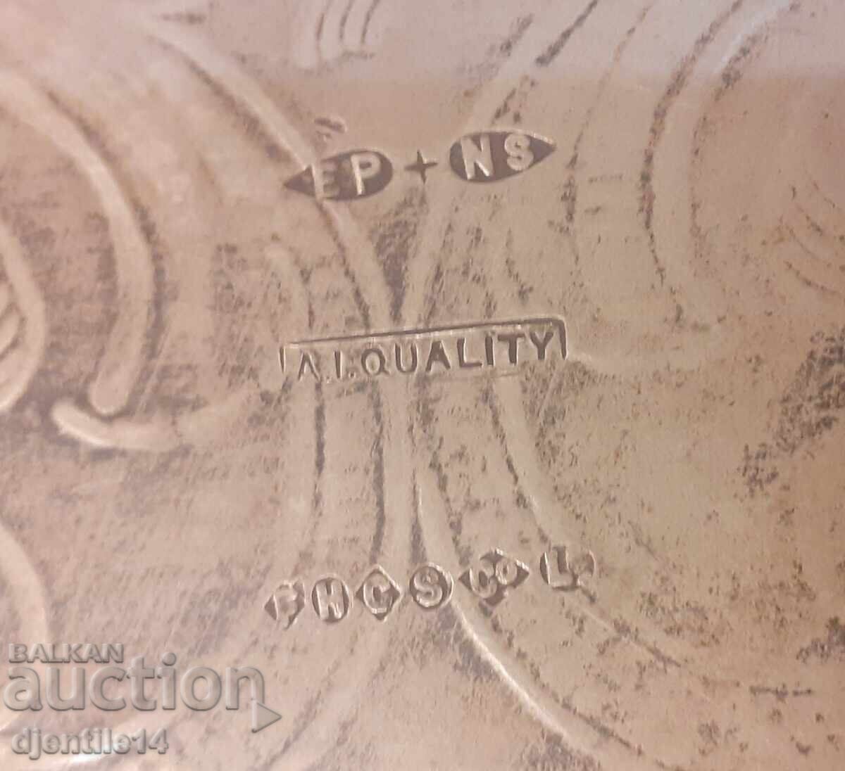 Tavă mare marcată frumoasă cu preț € 350.00 | 684.54 BGN