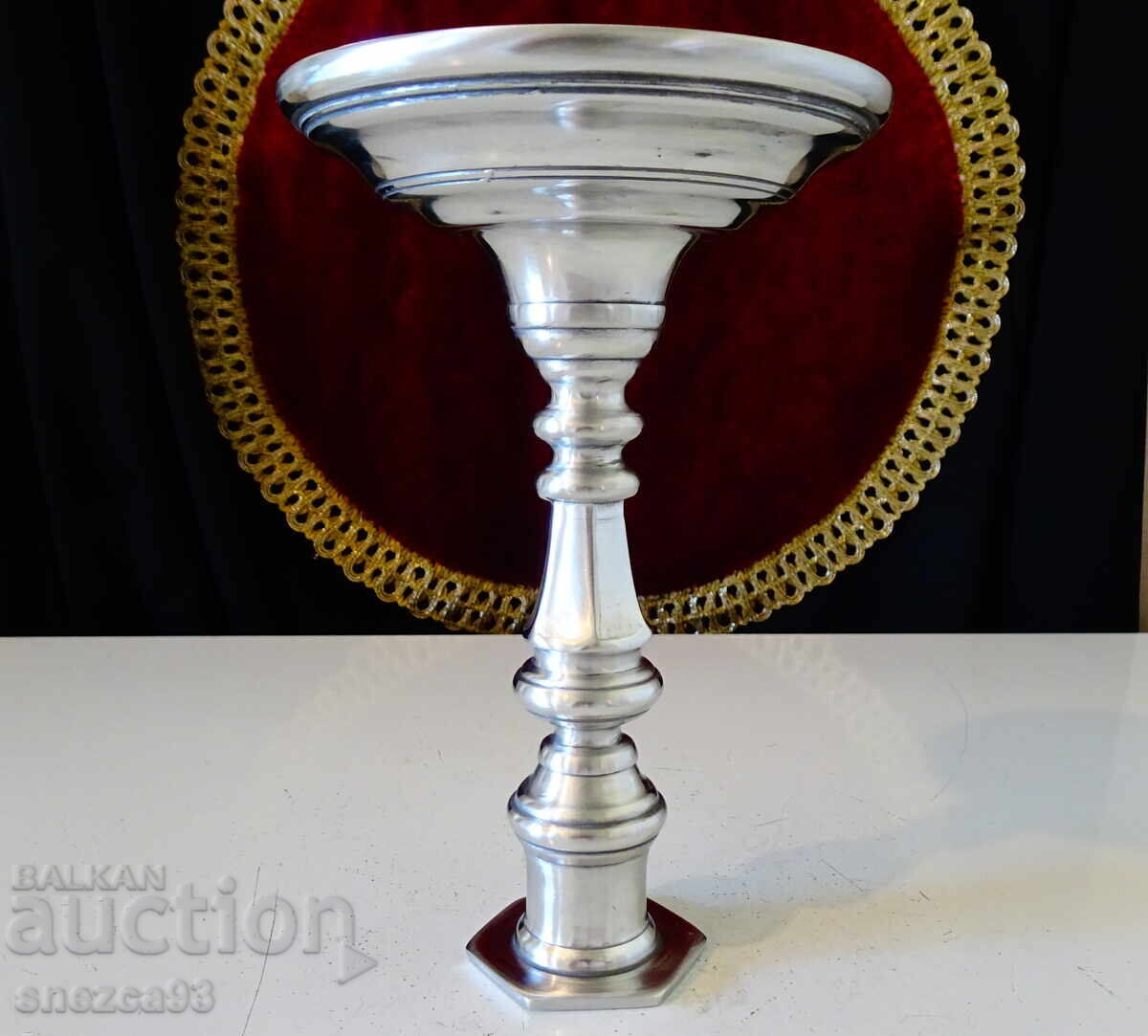 Livrarea Sfeșnic edwardian din cositor 520 g