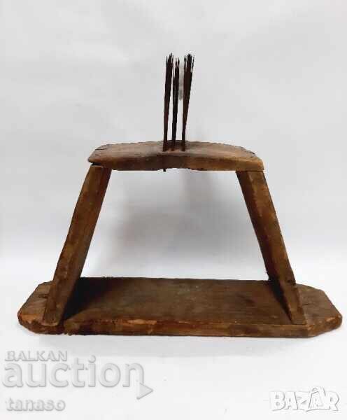 Darak vechi, târnăcop, lemn(6.1)