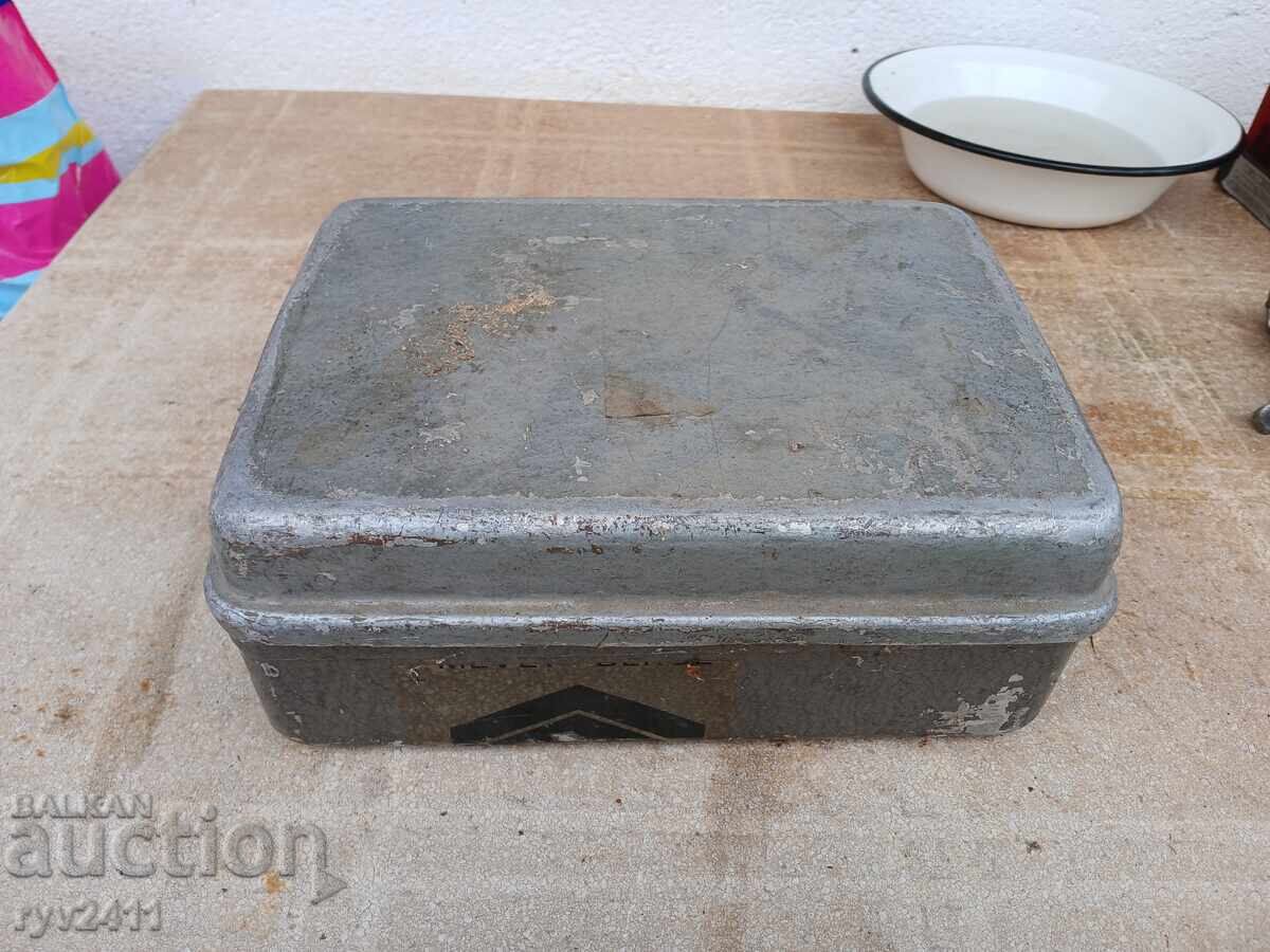 РЕТРО УРЕД  аналогов мултицет модел ТЛ-4, произведен в СССР с цена € 20.00 | 39.12 лв.