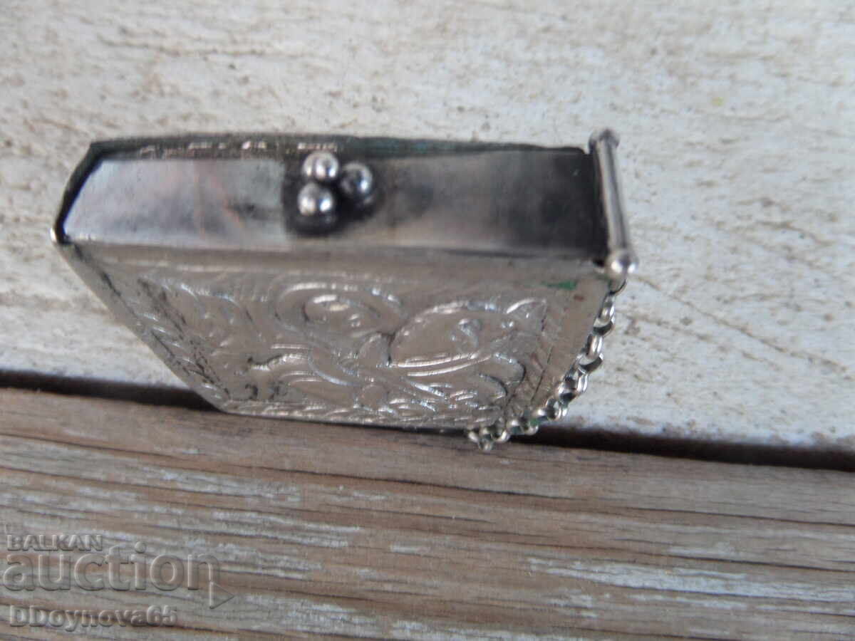 Licitație Chivot de inspirație renașteristă, relicvar din argint sațan Licitație Chivot de inspirație renașteristă, relicvar din argint sațan