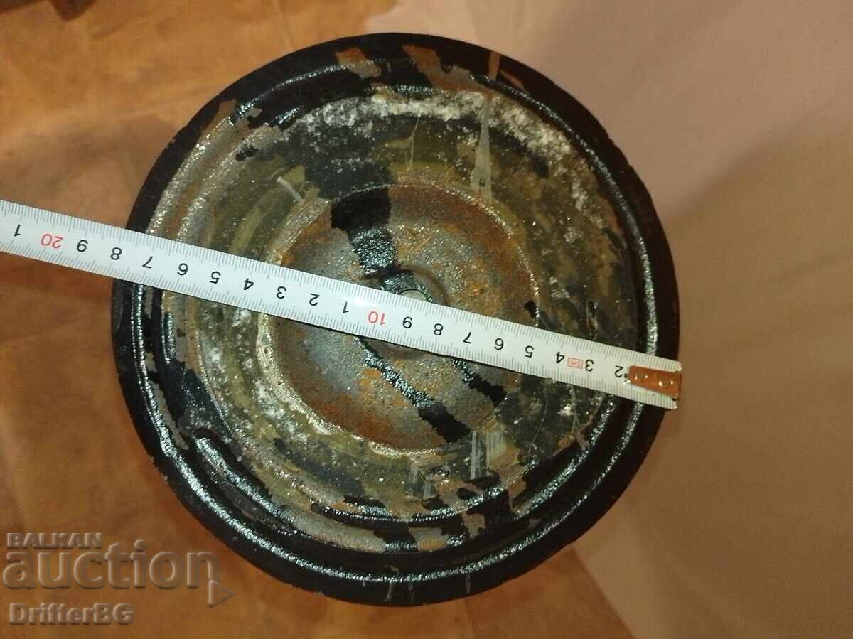 Licitație Bază masivă din fontă pentru masă (9–10 kg) – Stil retro