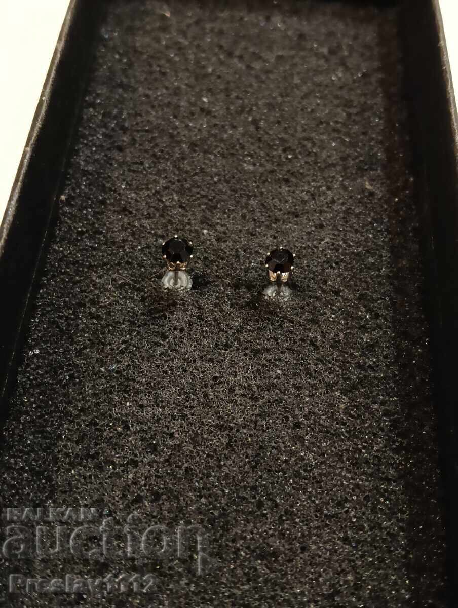 Σκουλαρίκια με Μαύρα Ζιρκόνια 4mm με τιμή € 0.01 | 0.02 BGN