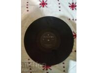 Пускам над 100 грамофонни плочи. Супер ниска цена. СПИРАМ АУ