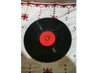 Пускам над 100 грамофонни плочи. Супер ниска цена. СПИРАМ АУ