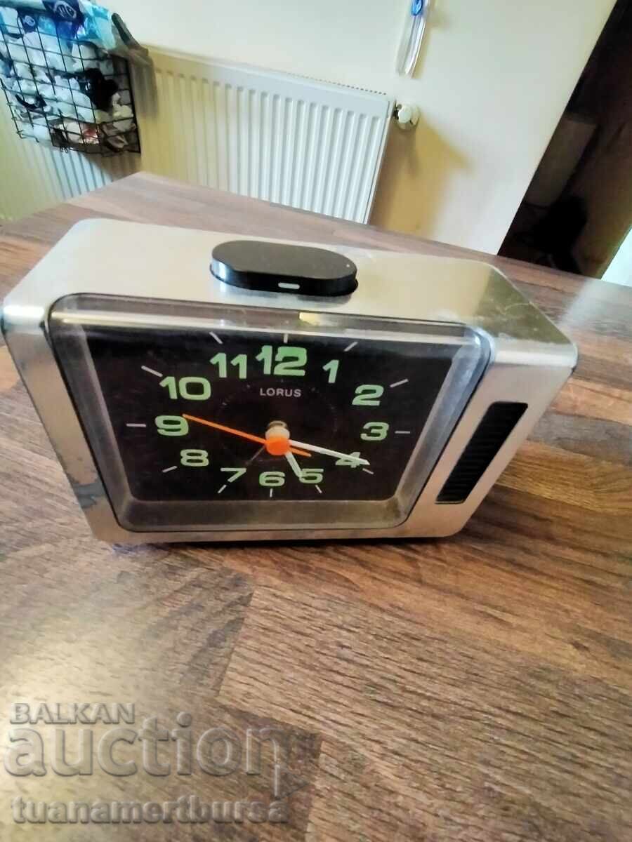 επιτραπέζιο ρολόι με τιμή € 12.00 | 23.47 BGN επιτραπέζιο ρολόι με τιμή € 12.00 | 23.47 BGN