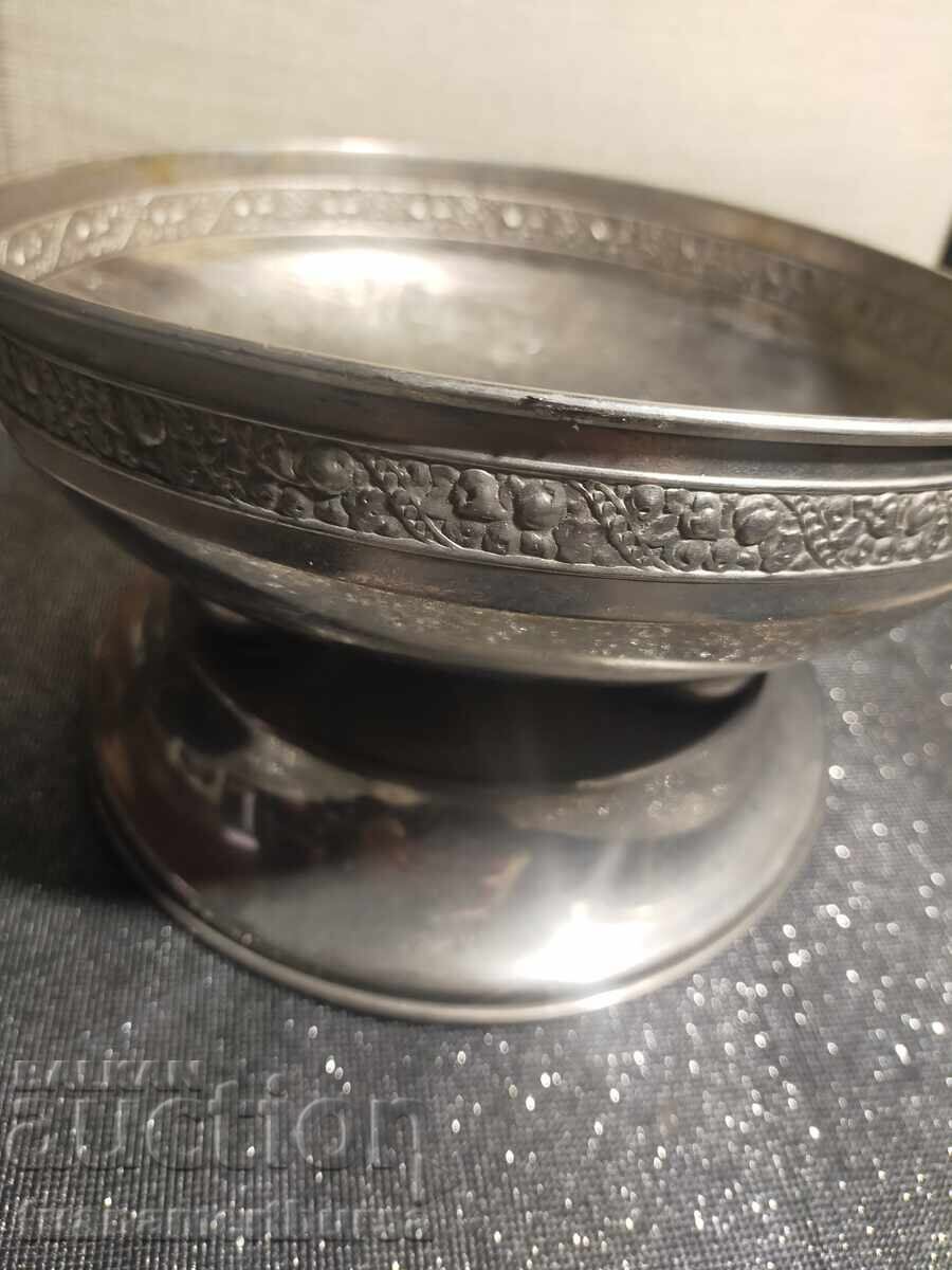 διακοσμητικό μεταλλικό μπολ με τιμή € 20.00 | 39.12 BGN διακοσμητικό μεταλλικό μπολ με τιμή € 20.00 | 39.12 BGN