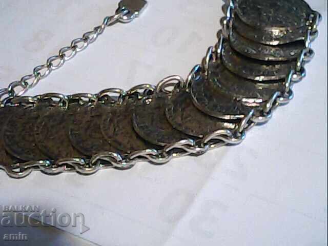 Όμορφη βραχιόλι με νομίσματα για τύχη με τιμή € 4.00 | 7.82 BGN