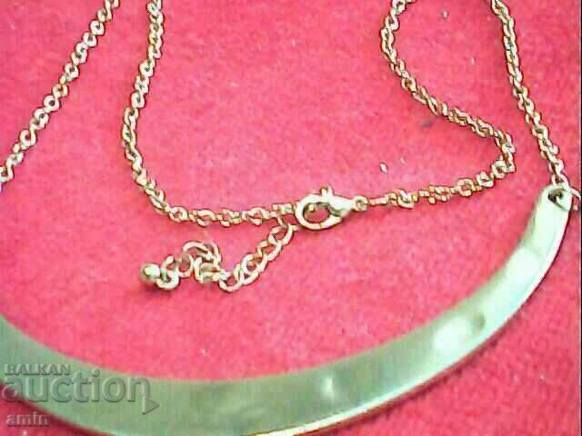 frumos colier de costum placat cu aur cu preț € 4.00 | 7.82 BGN