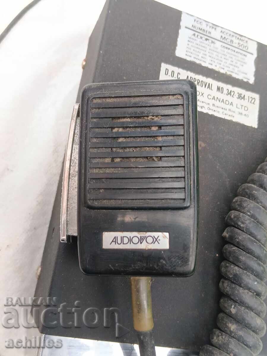 Tranzistor Canadian audiovox cu preț € 10.00 | 19.56 BGN