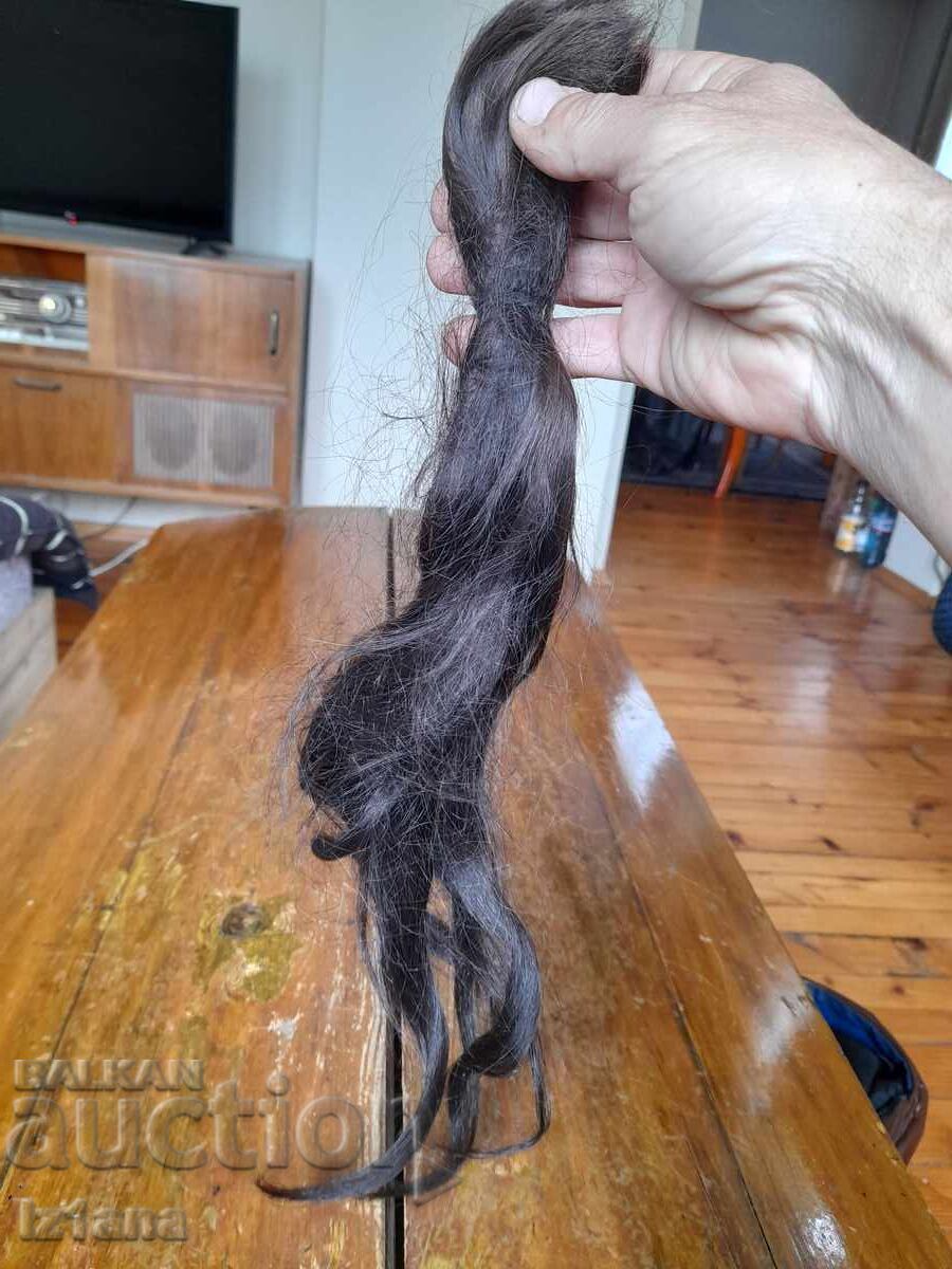 Стара естествена коса с цена € 58.00 | 113.44 лв.