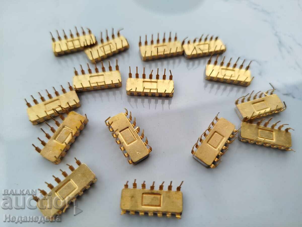 Аукцион Чипове , позлата , керамични , редки