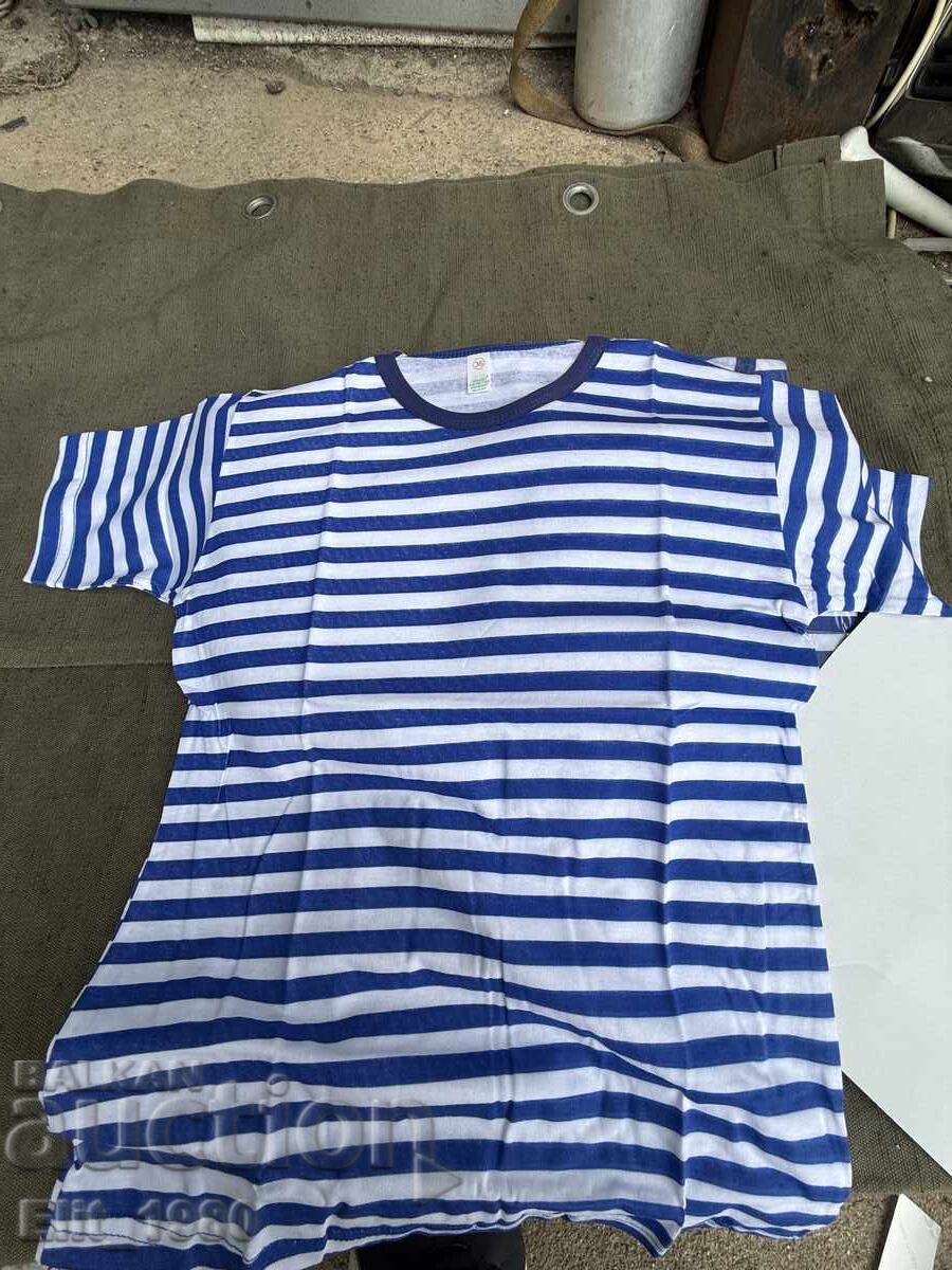 Ναυτικές μπλούζες (ρωσικές) με τιμή € 3.50 | 6.85 BGN