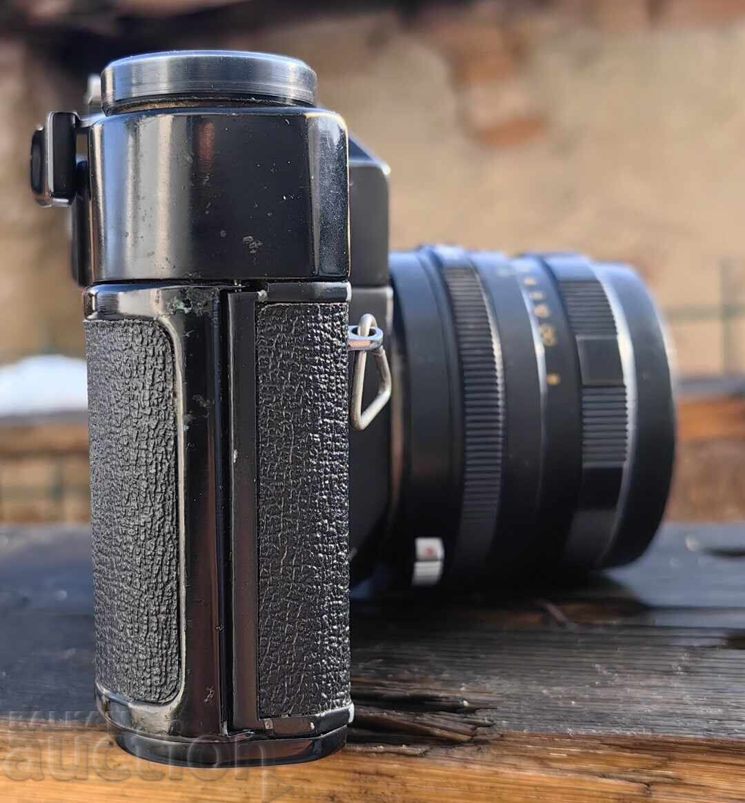 Livrarea APARAT FOTO VECHI ZENIT ZENIT OLIMPIADA OBIECTIV HELIOS