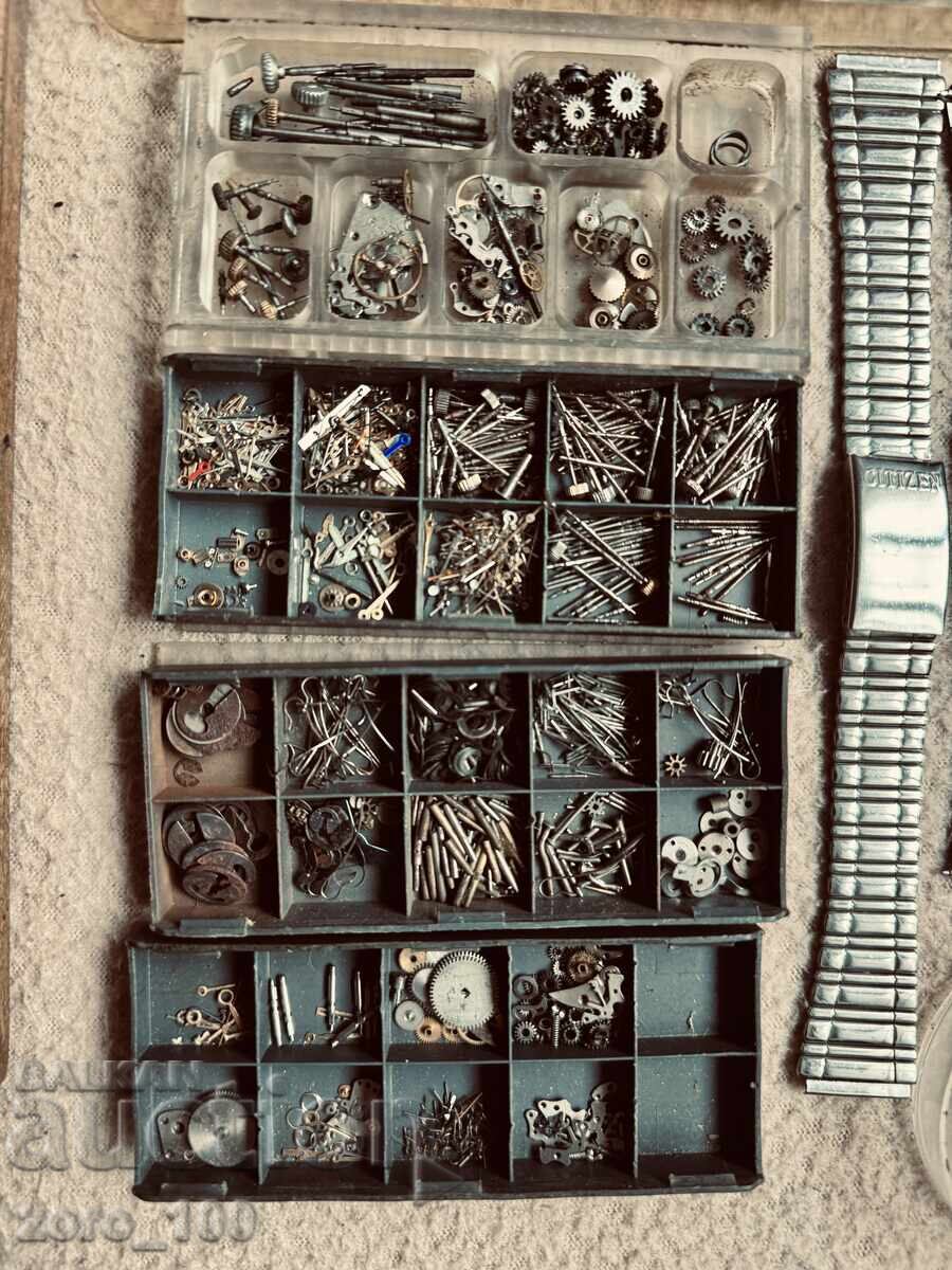 Ανταλλακτικά ρολογιών, διαβάστε την περιγραφή! με τιμή € 22.00 | 43.03 BGN