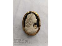 Πορσελάνινη καρφίτσα καμέο