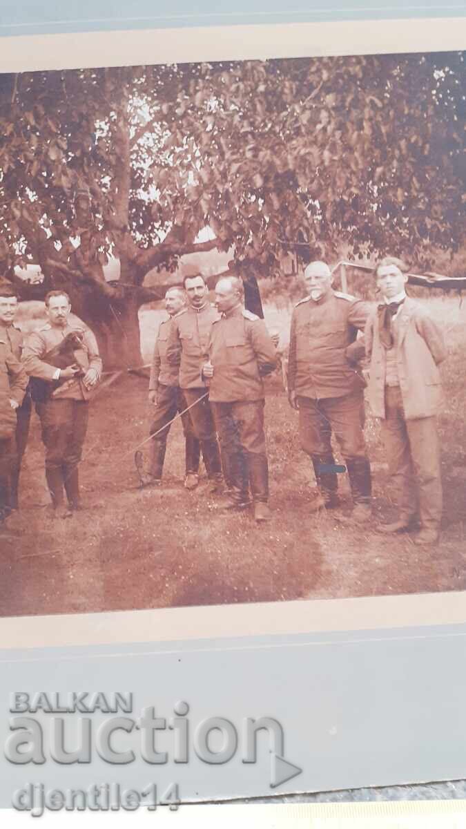 Fotografie veche rigidă cu preț € 140.00 | 273.82 BGN