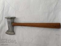 Τσεκούρι κρέατος με σφυρί κρέατος