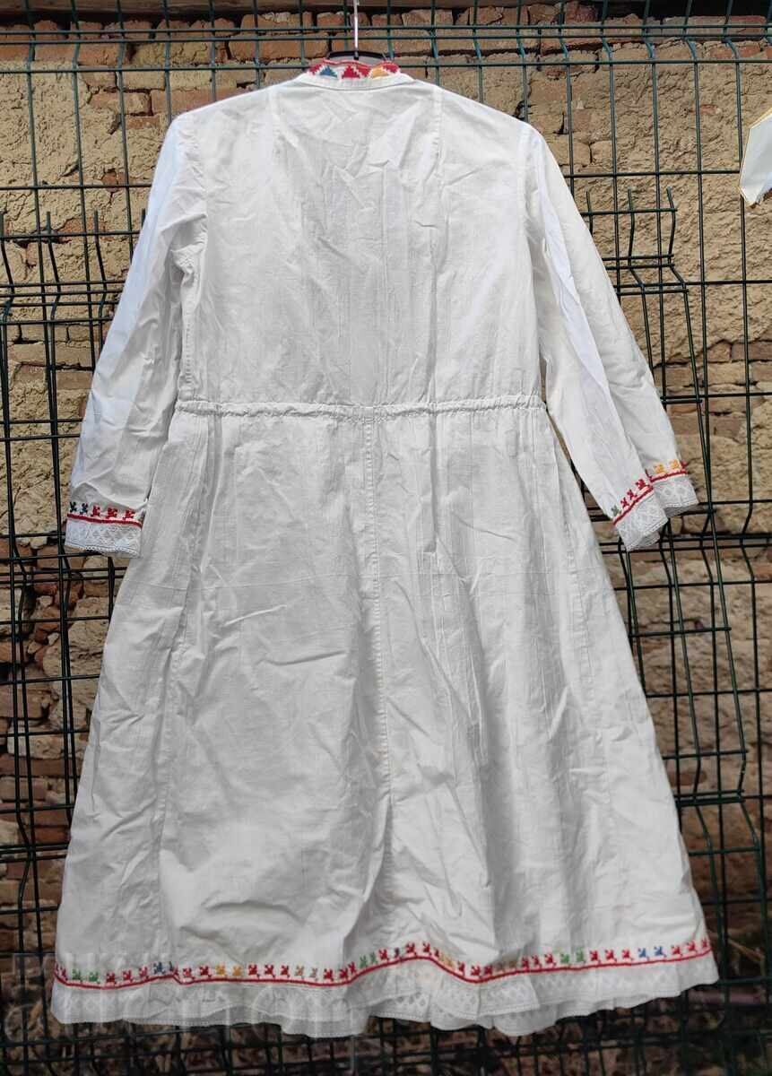 CĂMAȘĂ FEMEIE, COSTUM POPULAR, BRODERIE BOGATĂ, DANTELĂ - 5