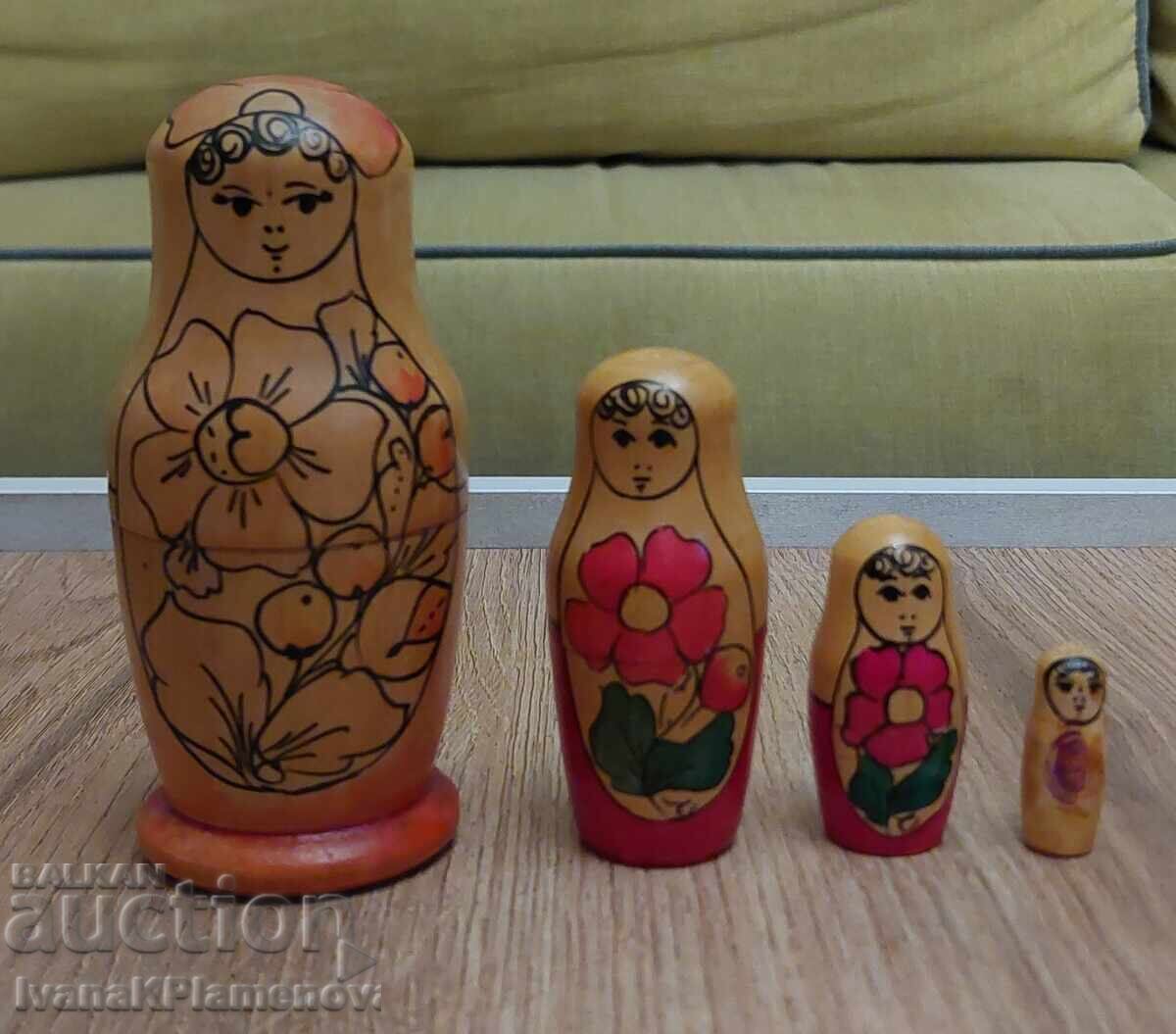 Σετ 4 ρωσικές κούκλες (ματριόσκα) για συλλέκτες