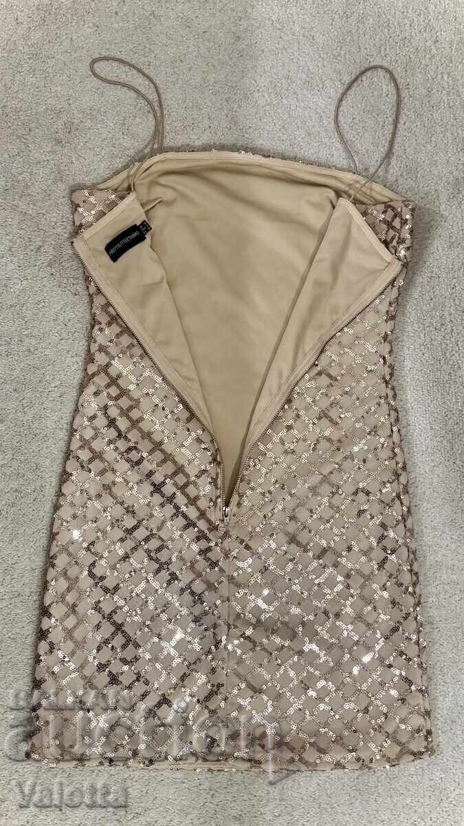 Licitație Rochie mini strălucitoare cu paiete PrettyLittleThing