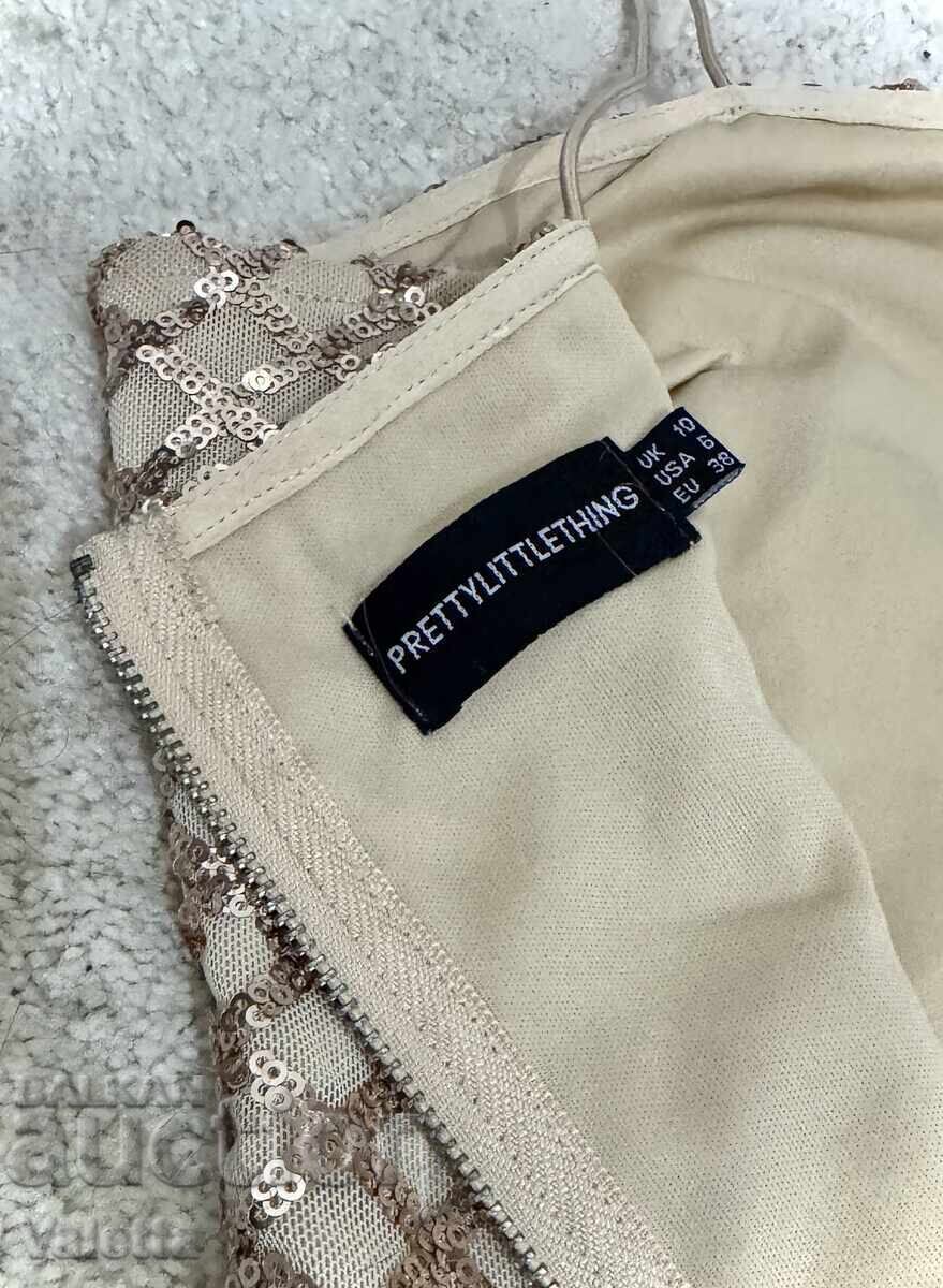 Livrarea Rochie mini strălucitoare cu paiete PrettyLittleThing