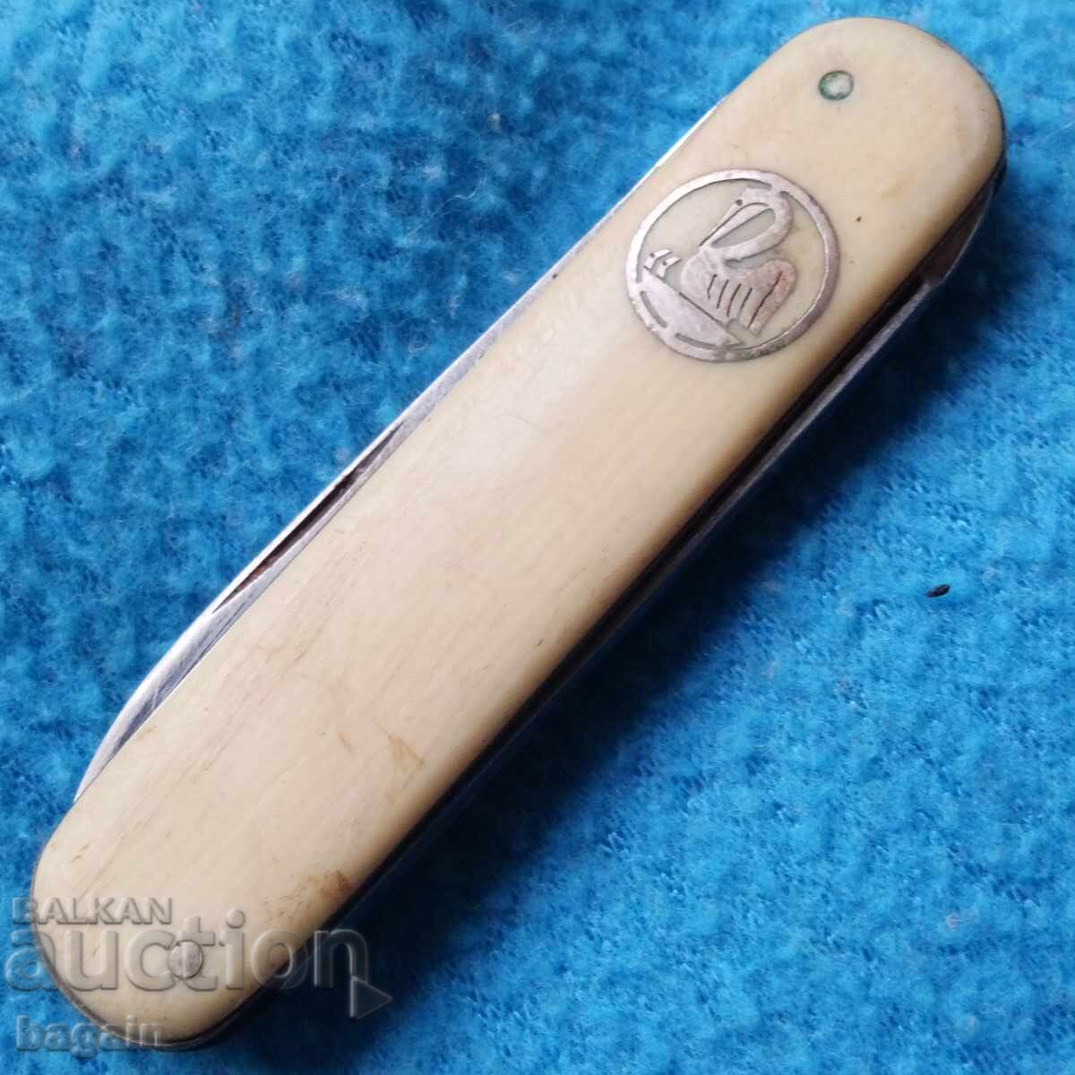 Μαχαίρι Pelikan με τιμή € 50.00 | 97.79 BGN