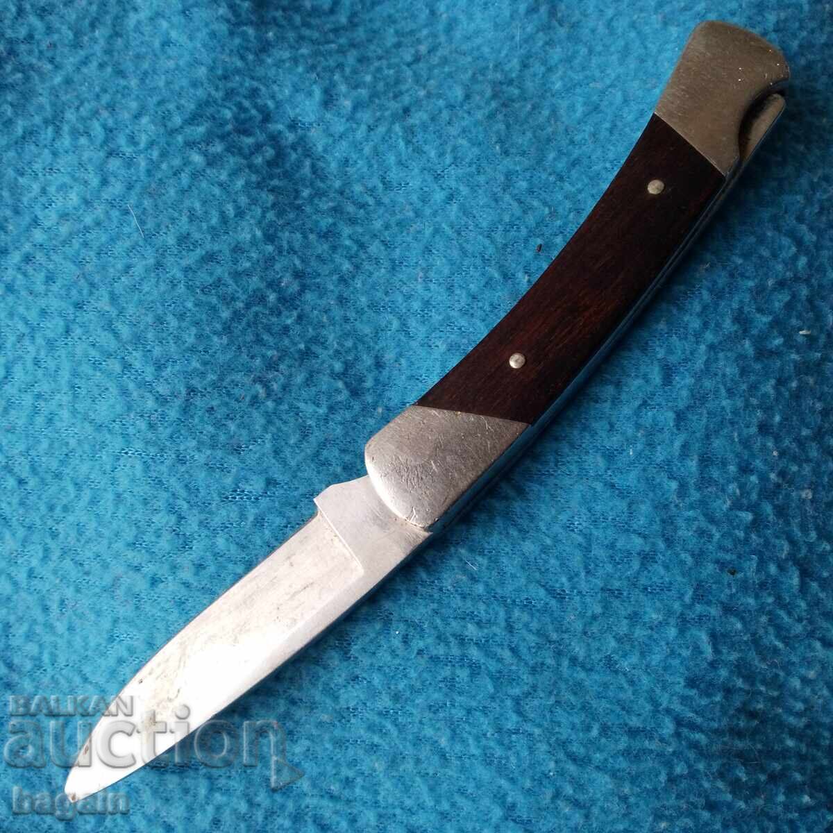 Доставка на Buck нож