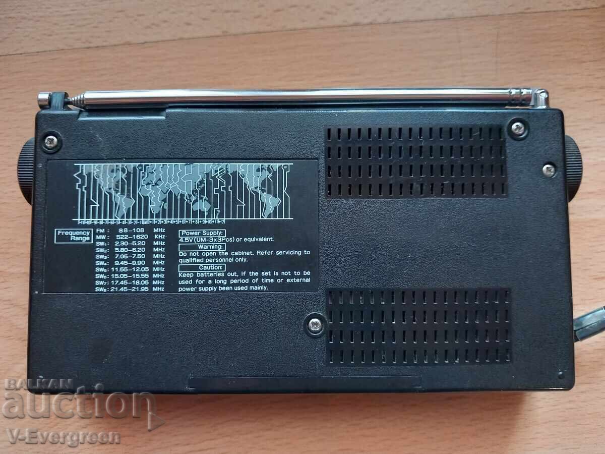 Παλιό ραδιόφωνο τρανζίστορ Sangean Taiwan με τιμή € 10.00 | 19.56 BGN