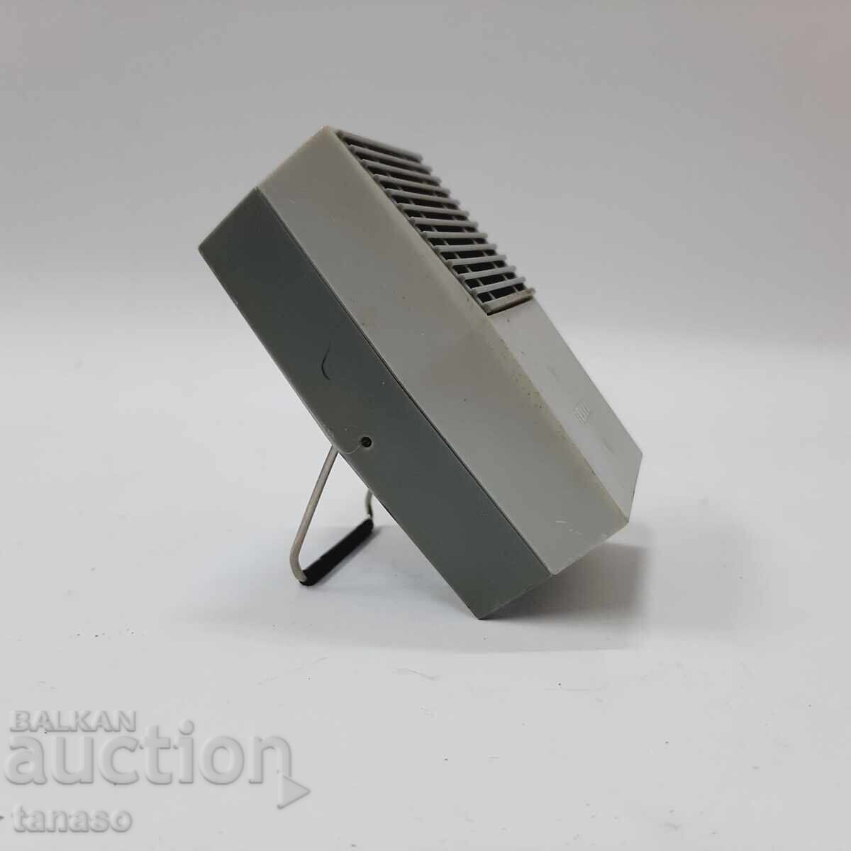 Аукцион ВИНТИДЖ МИКРОФОН TESLA AMD 106 ОТ 60-ТЕ ГОДИНИ (13.3)