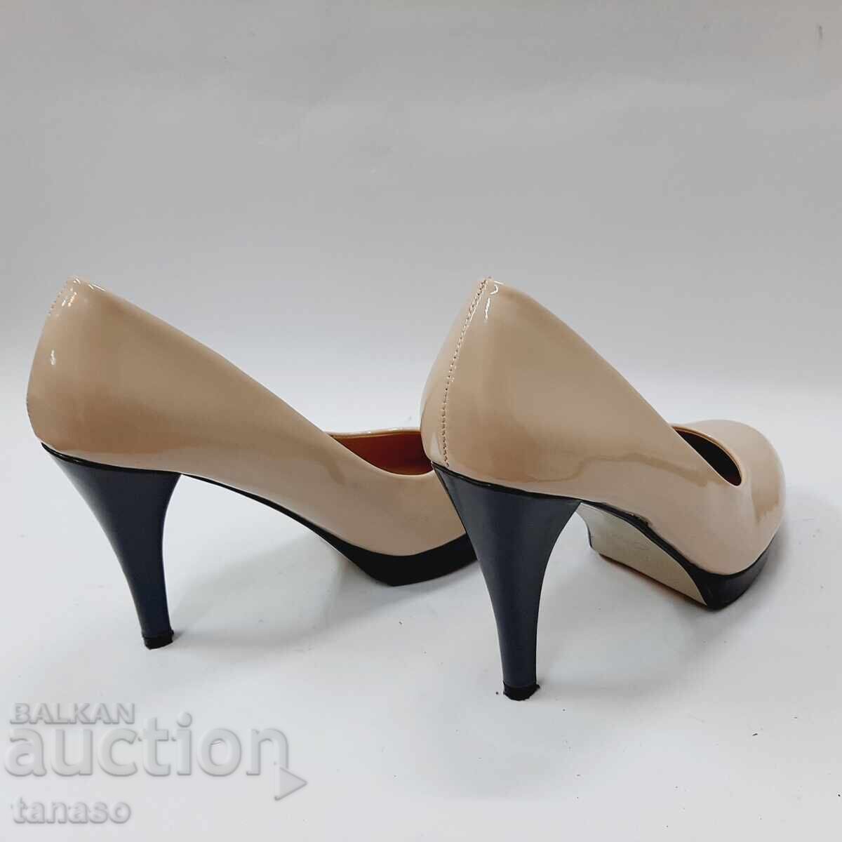 Pantofi vintage italieni cu toc înalt Paola Bacelli, culoarea bej - 5