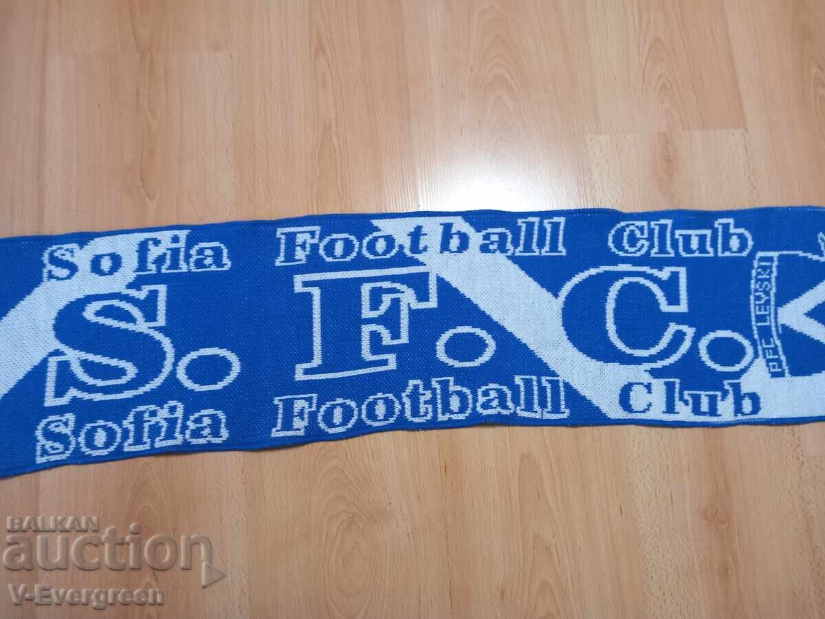 Fular de fotbal vechi Levski Sofia, fular tricotat cu preț € 31.00 | 60.63 BGN
