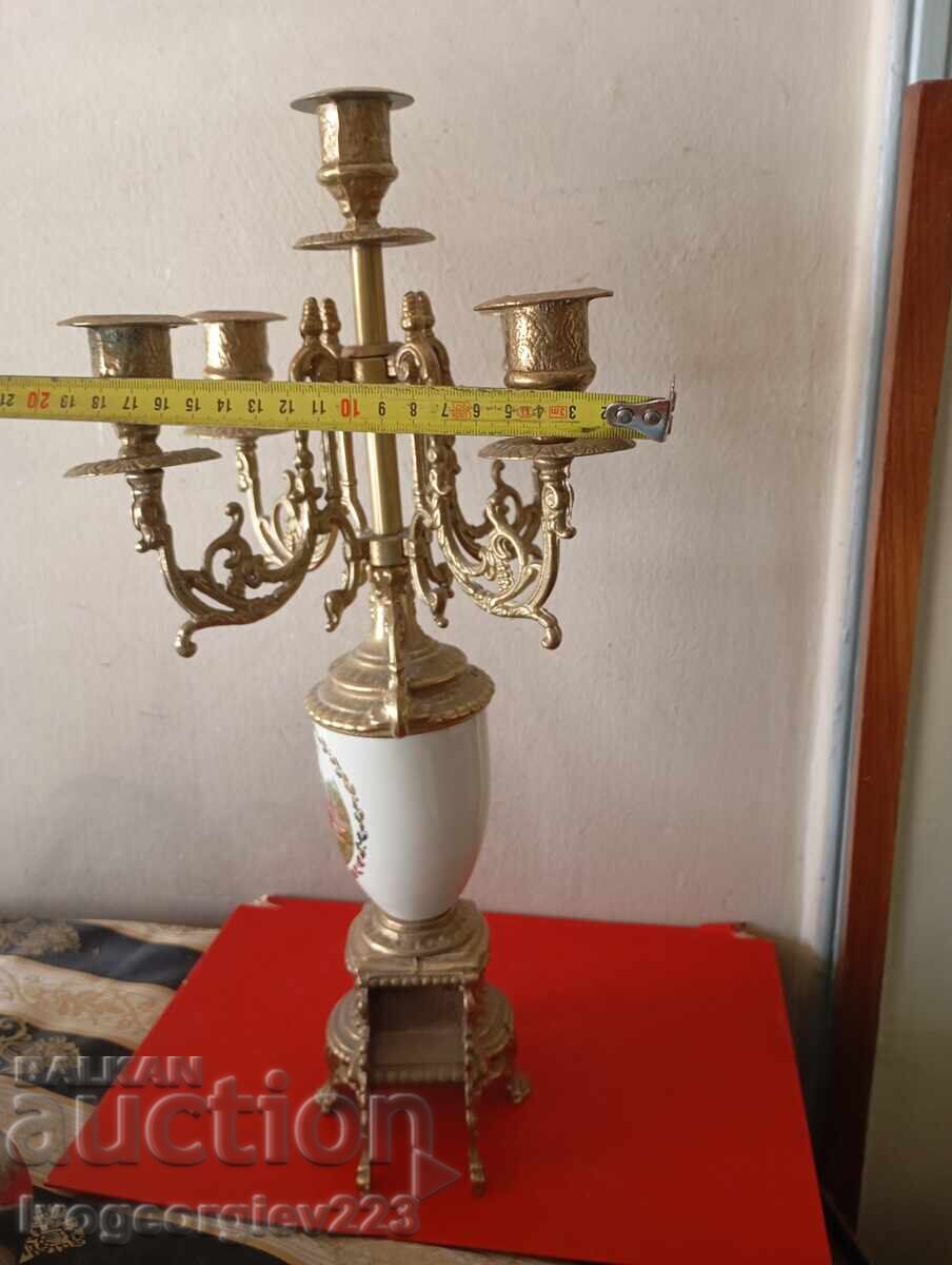 Livrarea Sfeșnic baroc