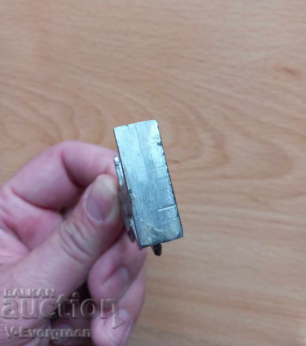 Auction  Old metal soldier, socialist figure