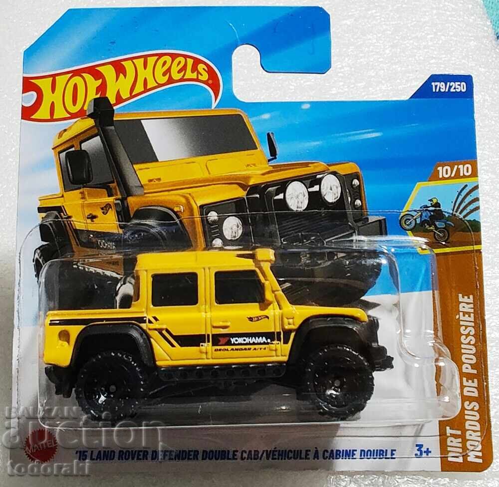 Hot Wheels Land Rover Defender Double Cab 1:64