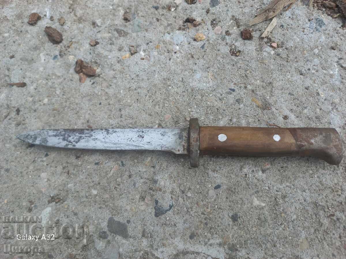 СТАР ВОЕНЕН НОЖ ЩИК