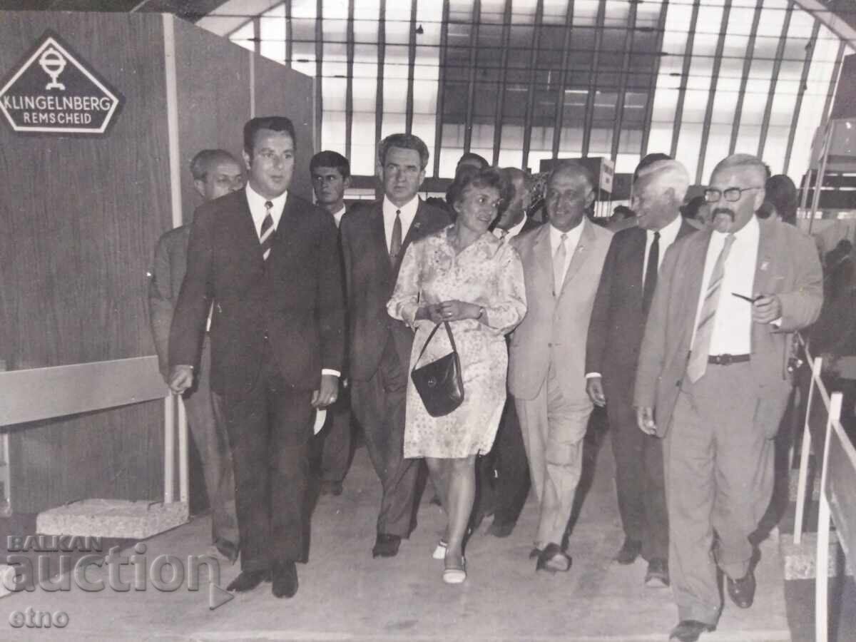 1980 g. TODOR ZHIVKOV LA TÂRGUL DIN PLOVDIV