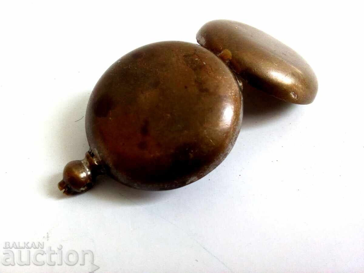 Доставка на кутийка за златни монети (Sovereign case)