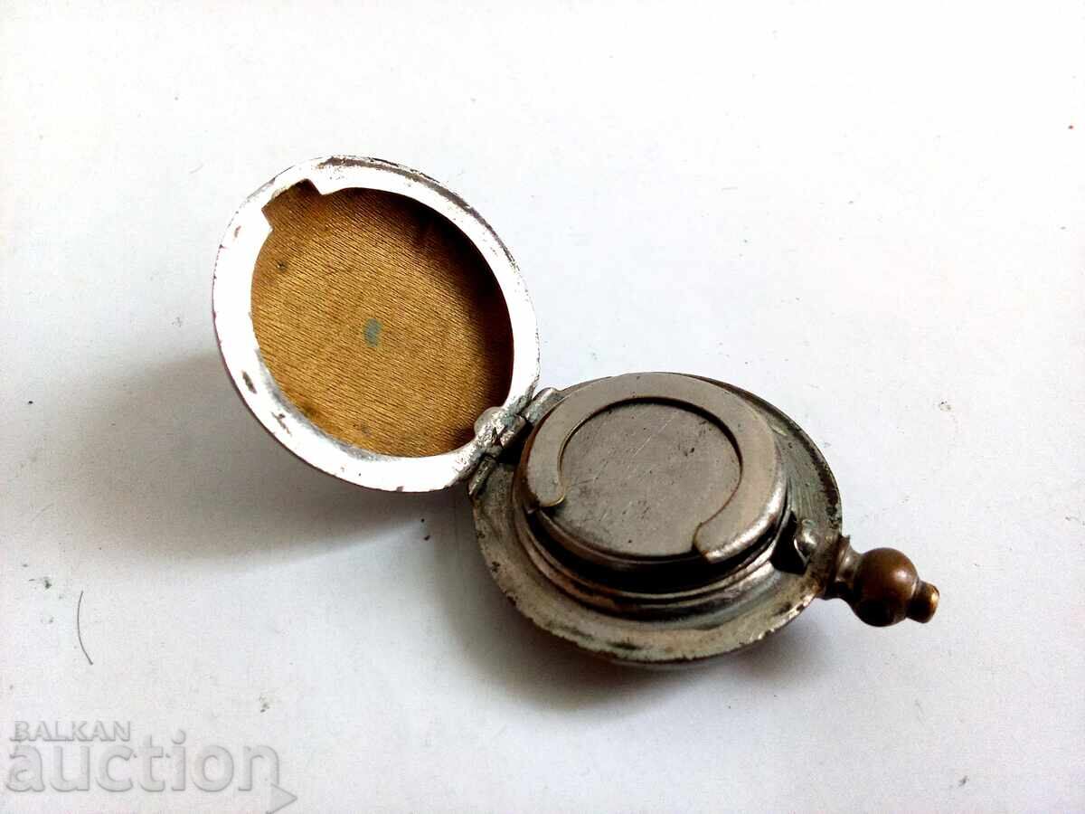 кутийка за златни монети (Sovereign case) - 5